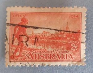 Australia, 1934 CENTENARY OF VICTORIA STATE : 2d STAMP ; POSTAGE INCLUDED - Picture 1 of 2