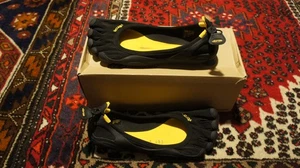 Vibram FiveFinger Mens Original Classic M108 Black Athletic Shoes- 10.5-11 - Picture 1 of 9