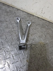 2001-2003 suzuki gsxr 600 750 Left side oem passenger rearset Bracket - Picture 1 of 9