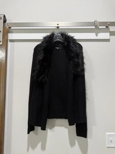 Schwarze Strickjacke Damen Alex Marie Größe M mit Fell - Bild 1 von 2