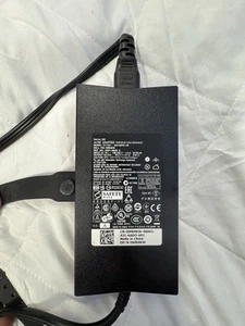 Genuine DELL 130 Watt AC/DC Adapter Charger (19.5V, 6.7A), Model DA130PE1-00 - Picture 1 of 3