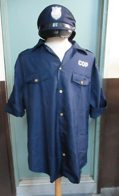 Camisa y sombrero Suit Yourself Costume Co. OFICIAL DE POLICÍA/POLICÍA 2 piezas OS disfraz Foto 1 de 4