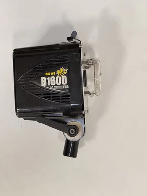 Unidades flash de estudio monolight AlienBees, B1600 Foto 1 de 3