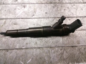 7793836 INYECTOR / 681T1S3 / 198724 PARA BMW SERIE 3 TOURING E46 2.0 16V DIESE - Imagen 1 de 4