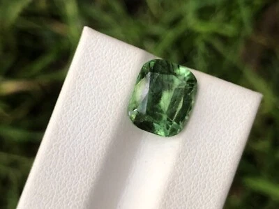 Natural Ludwigite Peridot ,green color , radiant cut ,clarity SI 6.20 carats - Image 1 of 4