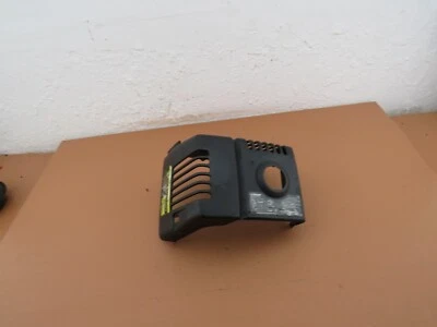 Cubierta del motor McCulloch Eager Beaver 282 recortadora de cuerdas OEM 224235 Foto 1 de 4