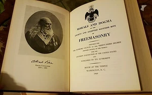 MORALS AND DOGMA ANCIENT & ACCEPTED SCOTTISH RITE OF FREEMAONRY  - Picture 1 of 8