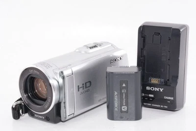 Sony HDR-CX170 Silver Handycam 25x Optical Zoom HD Camcorder 32GB w/Battery - Image 1 of 4