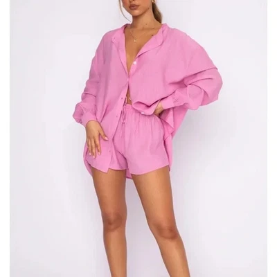 CAMISA OVERSIZE WHITE FOX 2 PIEZAS TAKE ME OUT ROSA S/M & I’VE GOT A FEELING SHORTS Foto 1 de 4