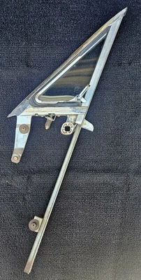 Ford Mustang 1965 1966 diestro pasajero ventana ventilación vidrio canal de funcionamiento conjunto OEM  Foto 1 de 4