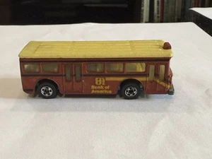 LEO MATTEL INDIA HOT WHEELS SINGLE DECKER RED BUS BANK OF AMERICA TAMPO - Picture 1 of 5