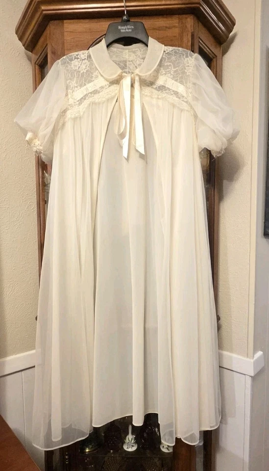 Gotham Gold Stripe 50s White Bridal Lingerie Robe Chiffon Peignoir Size Small - Image 1 of 4
