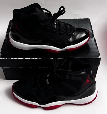Nike 2012 Air Jordan 11 Retro Bred Patente Negro Rojo 378037-010 Stock Muerto NUEVO Foto 1 de 4