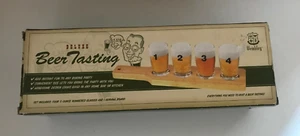 Wembley Deluxe Beer Tasting Set Includes Four Glasses & Serving Board - Picture 1 of 2
