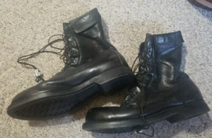 VIETNAM ERA MILITARY COMBAT BOOTS 1973 SIZE 9 D GOODYEAR TREAD BLACK WITH FLAPS! - Picture 1 of 19