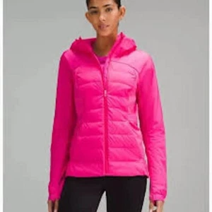 Chaqueta Lululemon Down For It All talla 8 nueva con etiquetas - Imagen 1 de 3