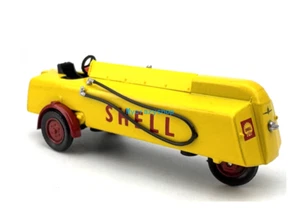 CR 1:76 Yellow Thompson Airport Oiler Truck Model Diecast Metal Car - Picture 1 of 5