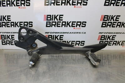 09-15 JUEGO TRASERO IZQUIERDO YAMAHA FZ6R TRASERO CONDUCTOR ESTRIBA REPOSAPIÉS TOPE BB161 Foto 1 de 4