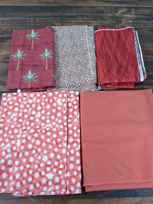 Lot of Fabric Tree, Geometric Designs Red, White 2lb 3oz - Image 1 of 4
