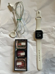 Apple Watch Series 6 40mm Space Gray Aluminum Case - Picture 1 of 5