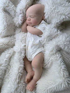 Brand New 100% Full Silicone Reborn Doll - Newborn Girl - Weighted - Heavy - Picture 1 of 20