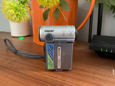 Sony Camcorder  DCR-IP7E - Image 1 of 3