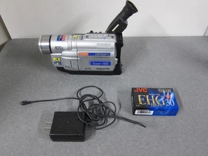 Vintage JVC Compact VHS Camcorder GR-SXM535U w/ Tape - NO BATTERY - TESTED - Picture 1 of 15