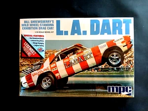 Model Kit L.A. Dart Top FuelHemi Wheel Stander MPC 1 :25 Legends of the 1/4 Mile - Picture 1 of 3