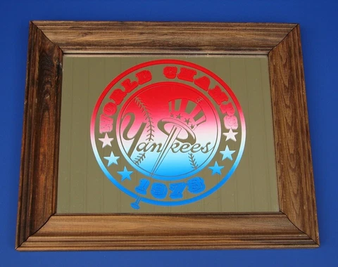NEW YORK YANKEES 1978 WORLD CHAMPS WOOD FRAMED CARNIVAL MIRROR GLASS 12.5 x 10.5 Cover