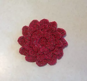 Crochet Rojo Metálico Verde 4 Capas Mamá Flor Aplique Medio Edredón Costura - Imagen 1 de 2