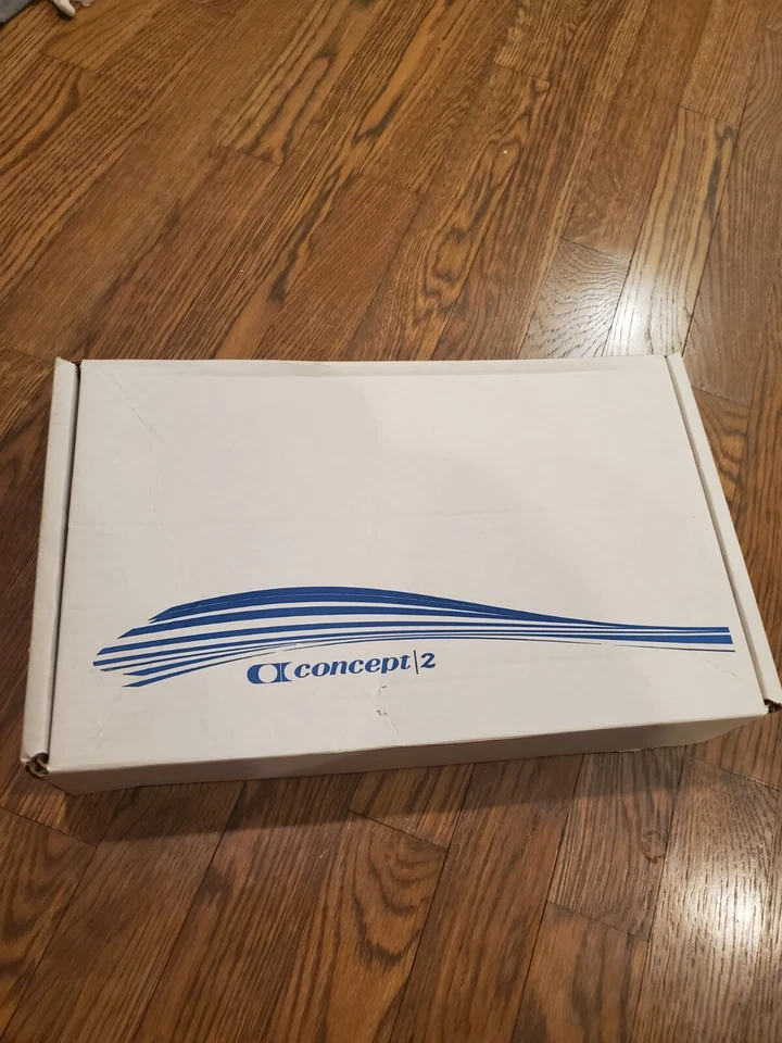 CAJA de accesorios SkiErg Concept2. Cables y direcciones. Gris original Foto 1 de 2