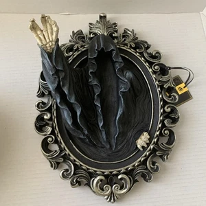 Moonlight Manor Grim Reaper Halloween 3D Frame Decor NEW - Picture 1 of 4