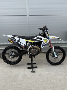 2023 HUSQVARNA FC 450 ROCKSTAR 61 hours £3350 - Picture 1 of 3