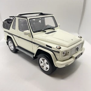 OttOmobile 1:18 Scale Mercedes-Benz G-Class G500 Cabriolet (Calcite White, 2007) - Picture 1 of 14