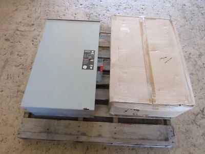 通用电气 TC35364R 双击重型安全开关 200A 600VAC,全新带盒! 优惠! — 第 1/4 张图片