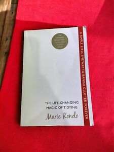 Marie Kondo The Life Changing Magic of Tidying Minimalist Paperback Book