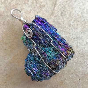 Titanium Aura Rainbow Carborundum Silicon Carbide Mineral Cluster Pendant P18040 - Picture 1 of 1