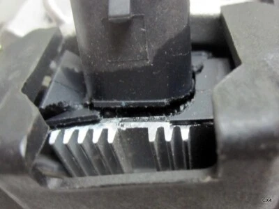 DAMAGED Alternator 14009, 84143540 for 2014-2017 GMC Sierra 1500 - Image 1 of 4