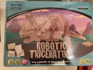 Green Company, Robotic Triceratops - Picture 1 of 2