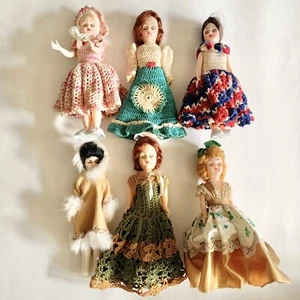 "Lote de 6 muñecas vintage de libro de cuentos vestido de ganchillo a mano nativo americano irlandés de 8""" - Imagen 1 de 14