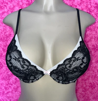 BETSEY JOHNSON LACE PLUNGE UNDERWIRE BRA SZ 32D - Image 1 of 2