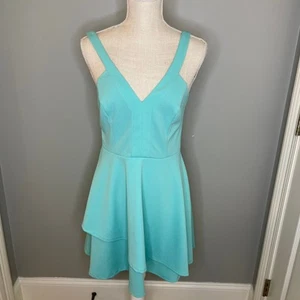 Teeze Me mintgrünes Partykleid mit V-Ausschnitt und doppelter Rüschen, 7, neu - Bild 1 von 8