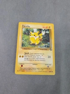 Pikachu 60/64 Jungle Regular - Imagen 1 de 2