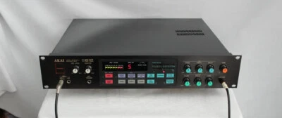 Rare Vintage AKAI S612 Midi Digital Sampler/tested/works/Sounds Good/Japan made. - Image 1 of 4
