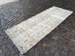 Antique rug Runner rug Turkish rug Bohemian rug Handmade rug Oushak rug - Picture 1 of 10