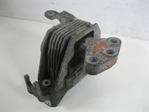 VAUXHALL ASTRA J 2009-2015 ENGINE MOUNT (UPPER) - Picture 1 of 4