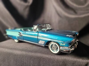 Danbury Mint 1958 Pontiac Bonneville Convertible 1:24 Scale Inv. #4663 - Picture 1 of 11