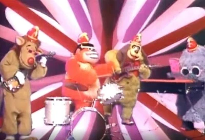 THE BANANA SPLITS SHOW COMPLETE SEASON ONE DVD REGION 1 USA COMMERCIALS - Image 1 of 4