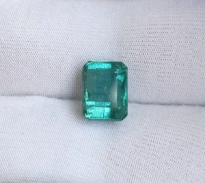 Pietra Preziosa Certificata Smeraldo Verde Bluastro Taglio Ottagonale Non Trattata 3,75 Ct - Foto 1 di 10