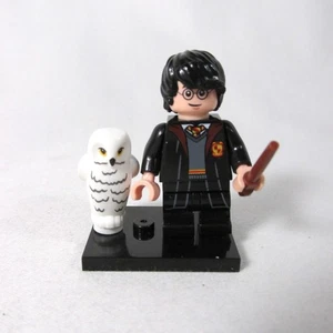 Lego Minifigure Harry Potter  in School Robes w Hedwig Owl 71022 Fantastic Beast - Picture 1 of 3